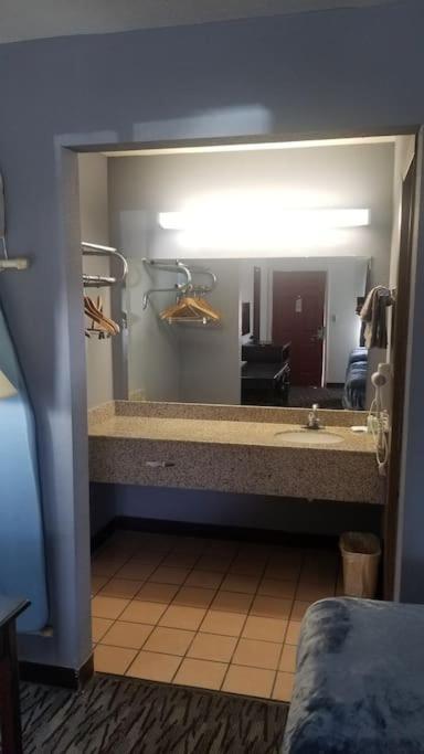 סטילווטר Hotel King Bed Hotel Room 120 Booking מראה חיצוני תמונה